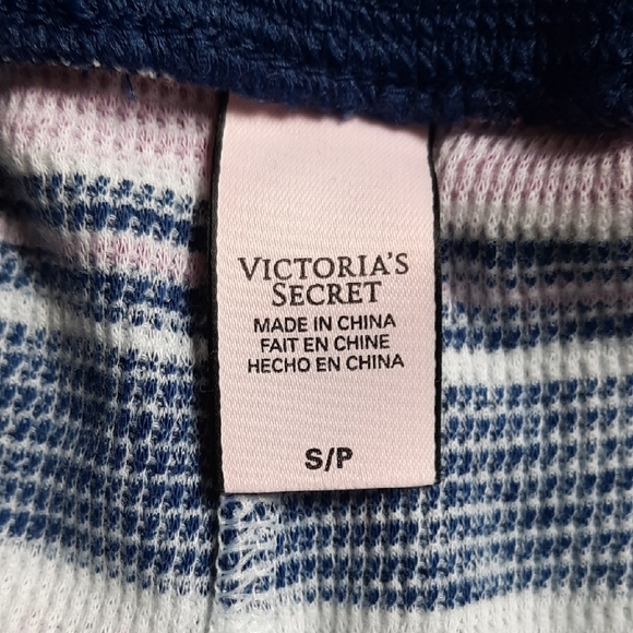 Victorias Secret Blue and Pink Pajama Set with Geometric Print - Picture 5 of 5